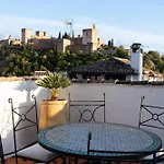 Casa De Dona Sancha Con Vistas A La Alhambra *